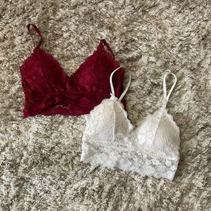 NEW set of 2 lace bralettes size M